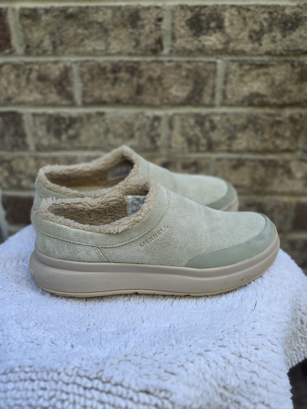 Merrell Women's Marquette Thermo Mule in the Basalt colorway
